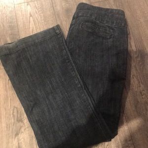 Boot cut jeans